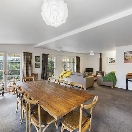 Pendreigh Cottage - Martinborough Holiday Home Экстерьер фото