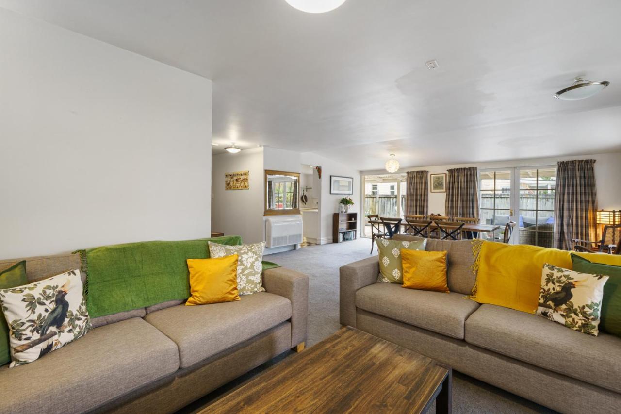Pendreigh Cottage - Martinborough Holiday Home Экстерьер фото