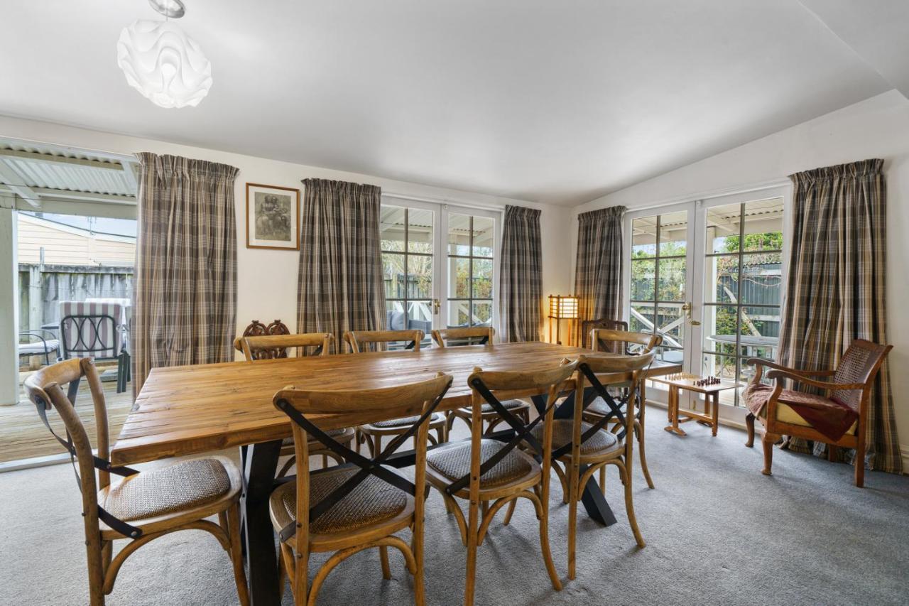 Pendreigh Cottage - Martinborough Holiday Home Экстерьер фото